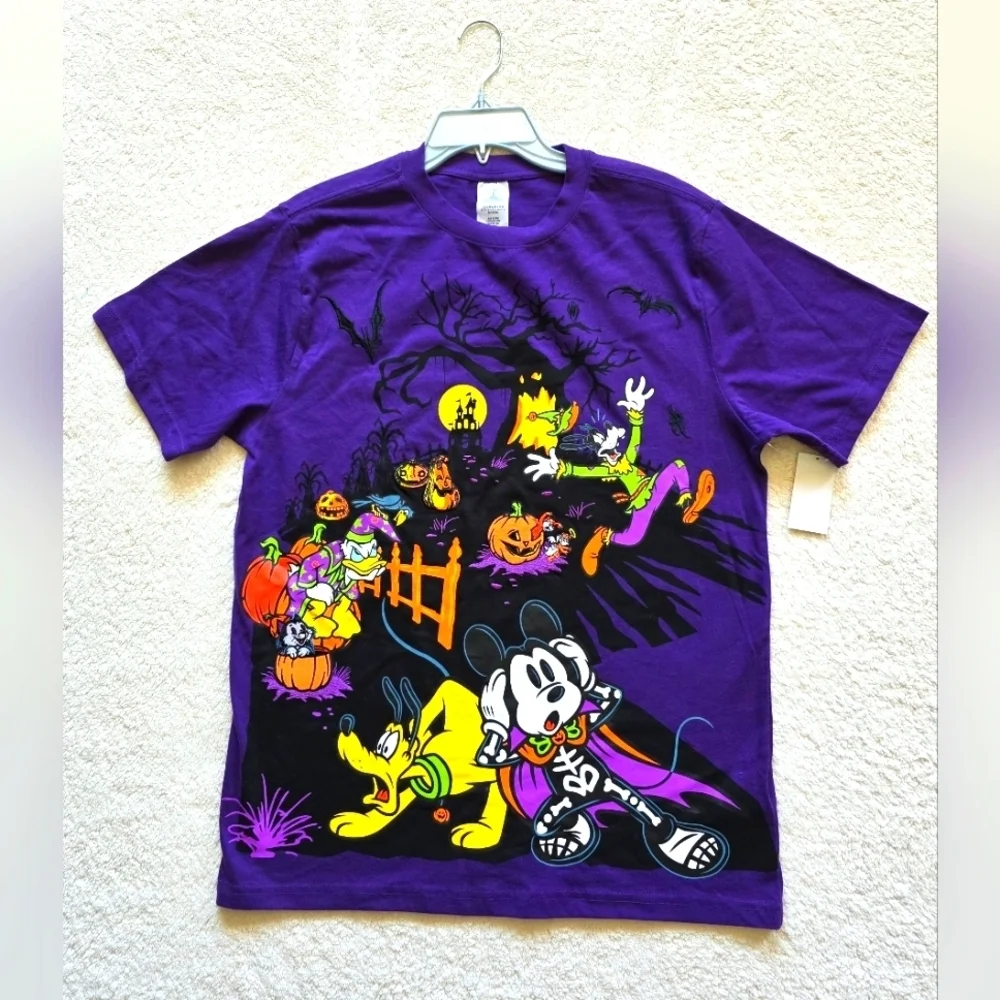 New original Disney store Men's Mickey Mouse & Friends Halloween t-shirt, size M